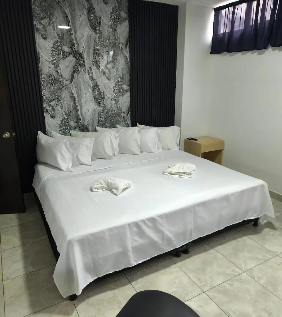 Hotel Centrica Del Palo 45 메딜린