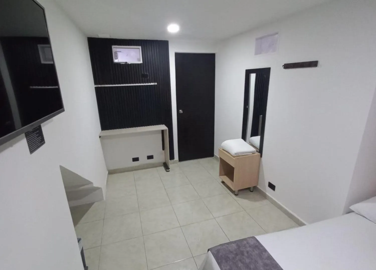 Hotel Centrica Del Palo 45 메딜린